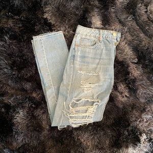 AE Tomgirl Jeans